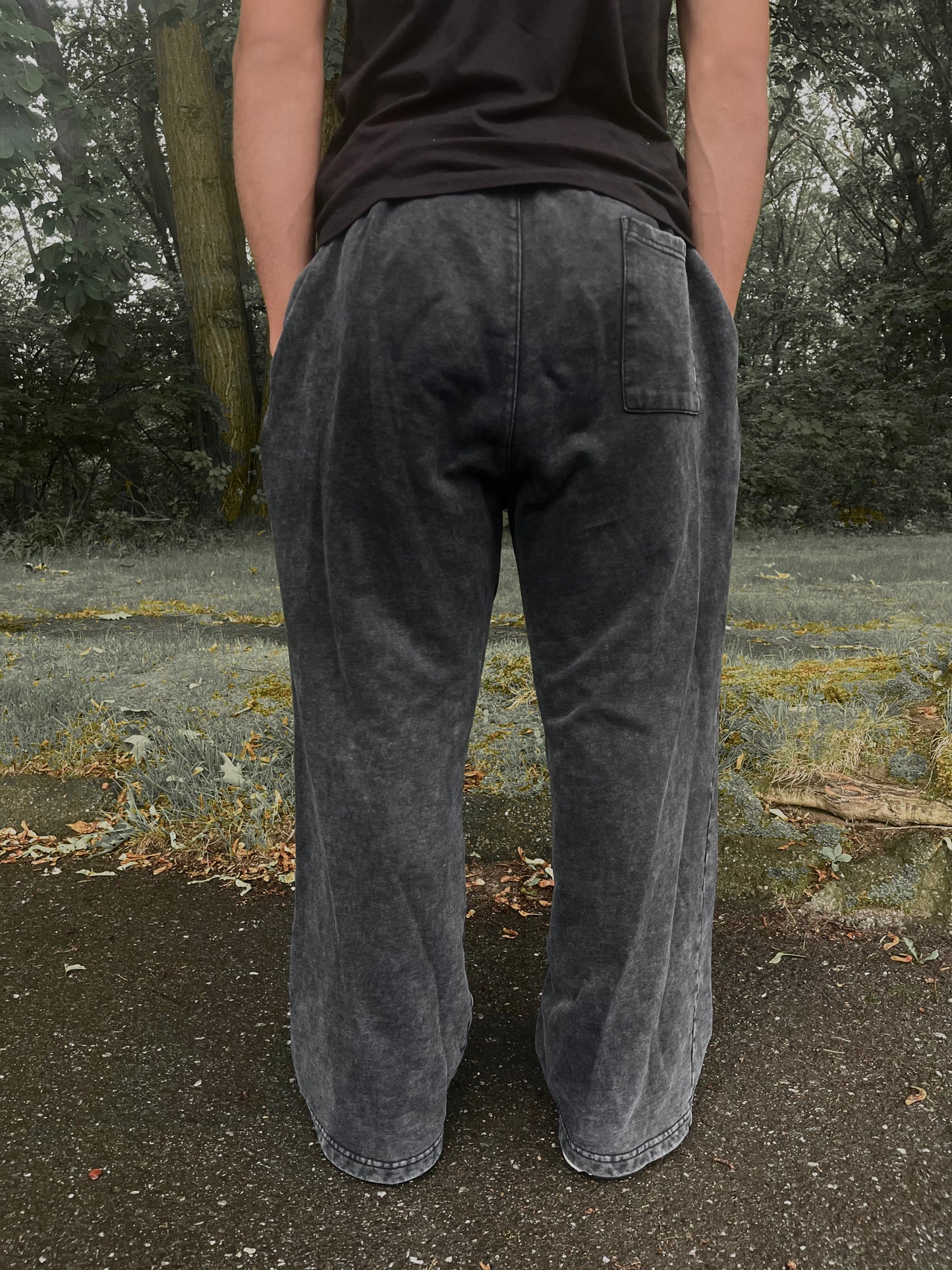 "BE THE LIGHT" SWEATS