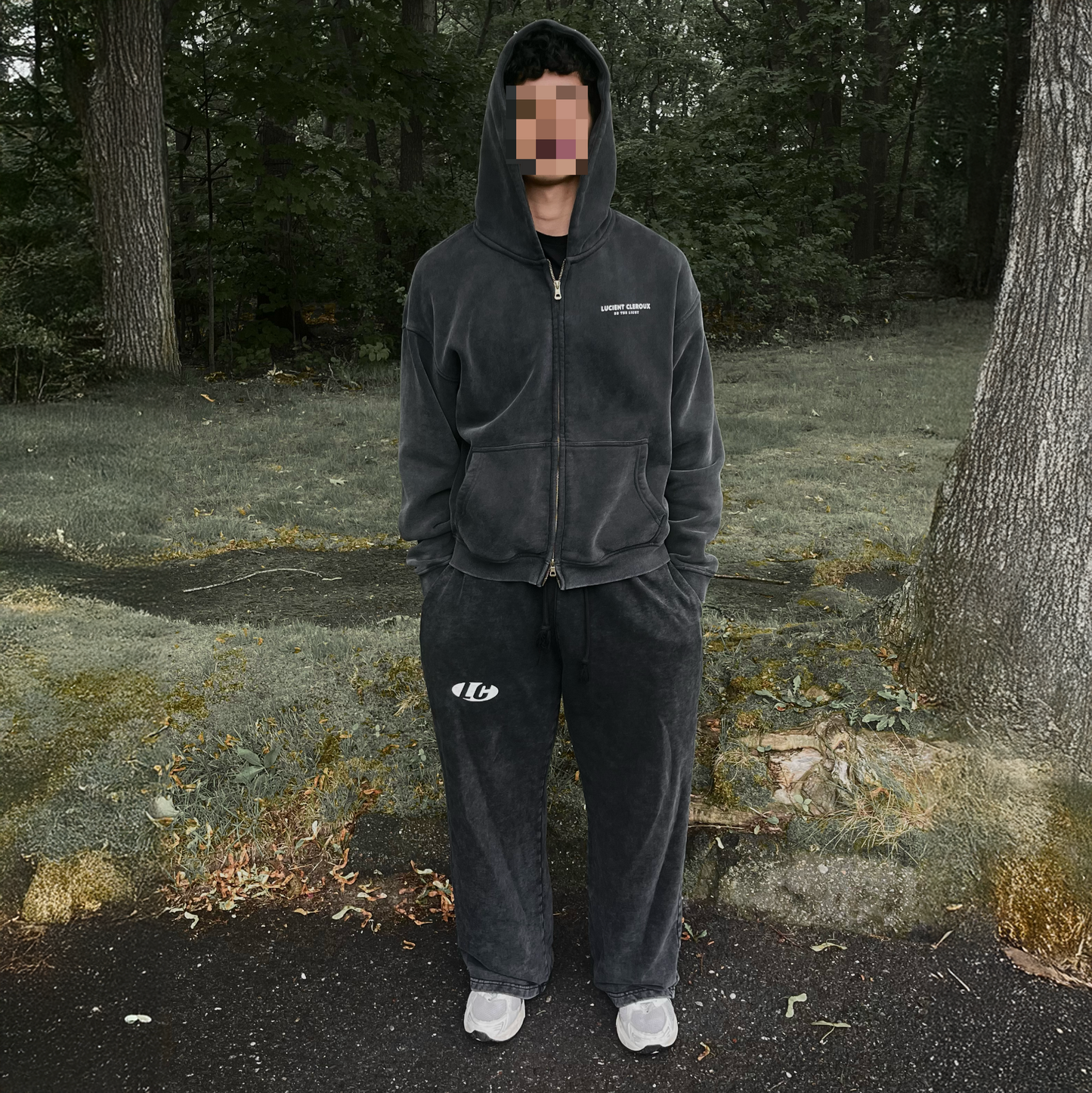 "BE THE LIGHT" FULL SWEATSUIT